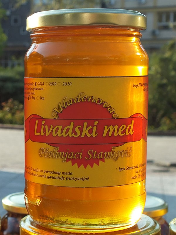 Livadski med 1kg - dve tegle na štandu
